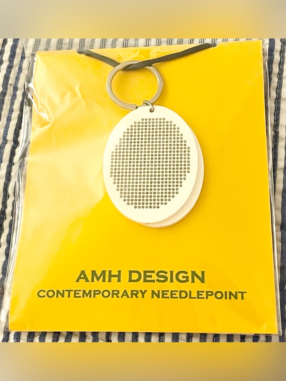 🧵 AMH Design DIY Needlepoint Keychain - White with Black 🧵